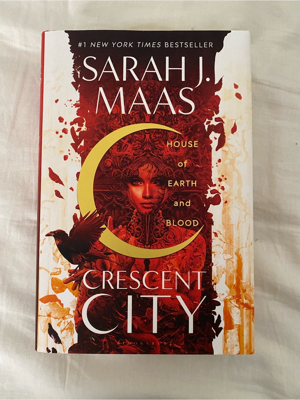 Sarah J. Maas - Crescent City: House of Earth and Blood (Hardback )